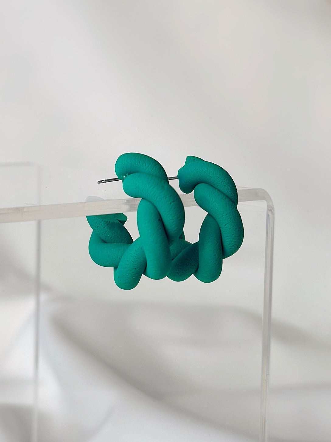 Argola Entrelaçada Tiny