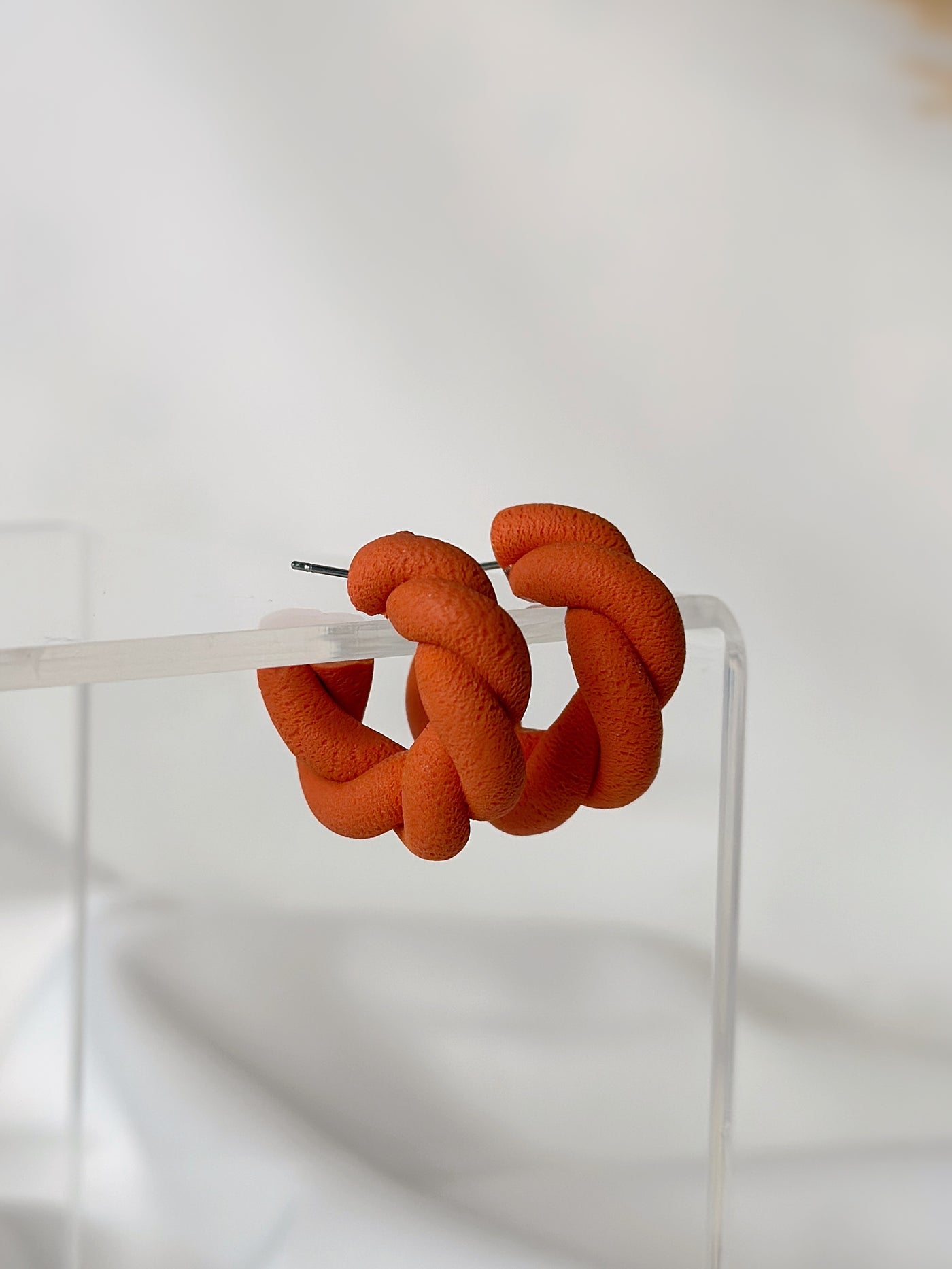 Argola Entrelaçada Tiny
